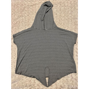 Kim & Cami Women’s Short Sleeve Tie Front Hoodie, Size Medium